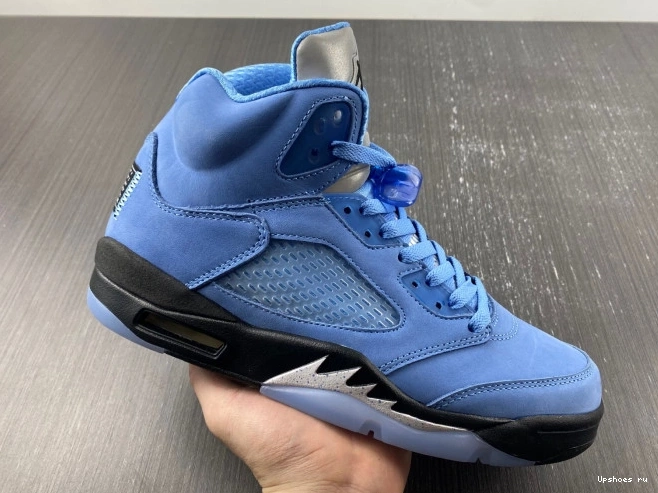  5  “UNC” DV1310-401 Jordan Air RETRO 1228